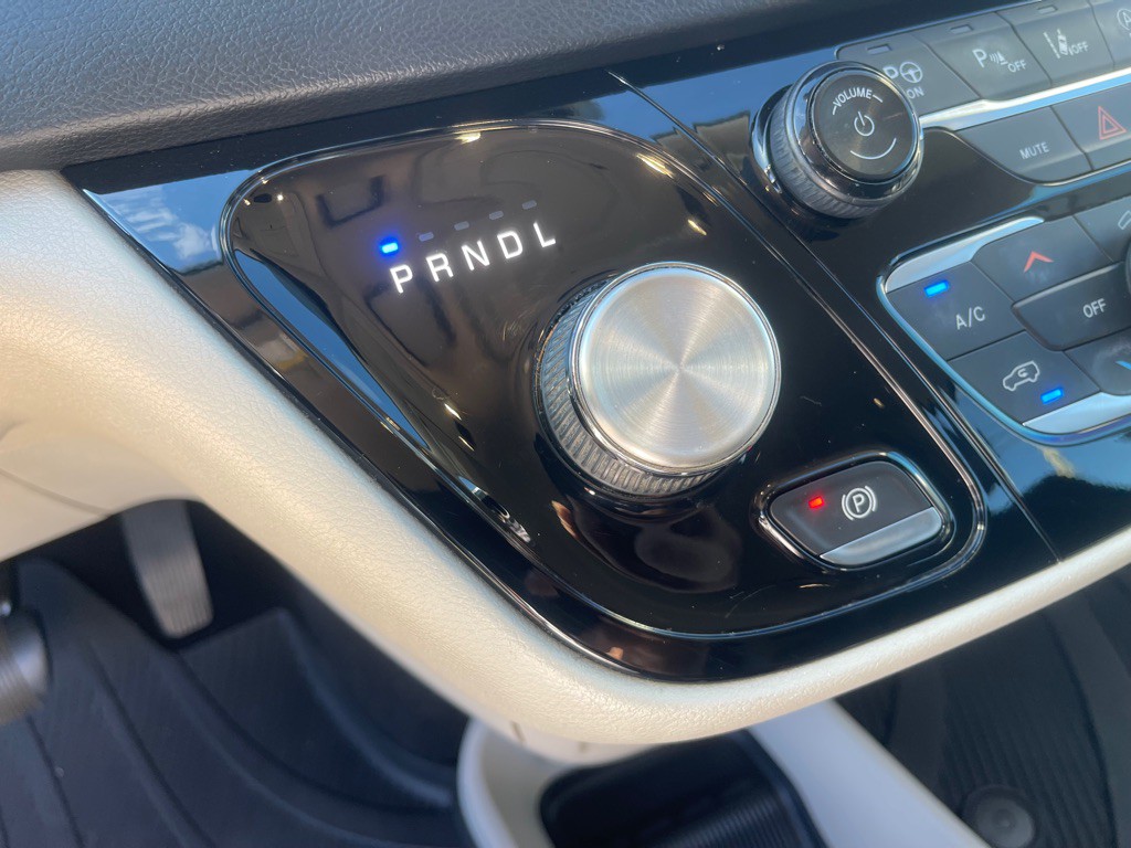 2019 Chrysler Pacifica Image 23