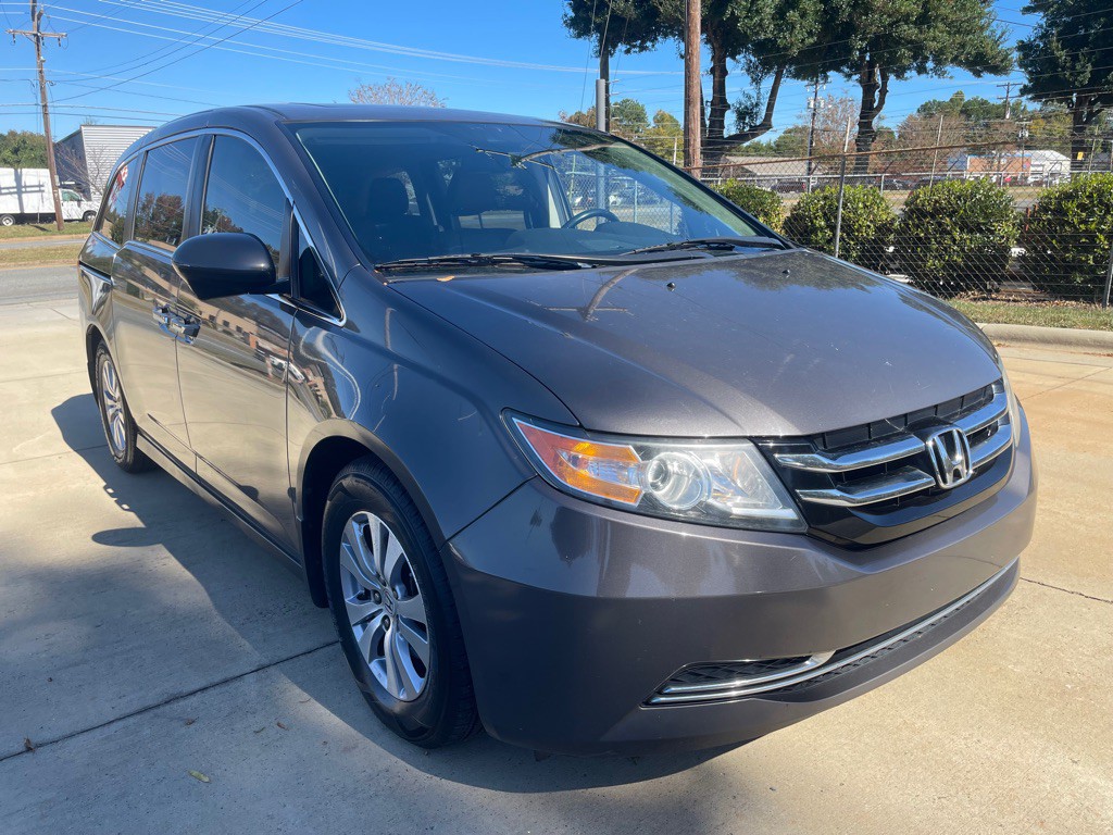 2015 Honda Odyssey Image 1