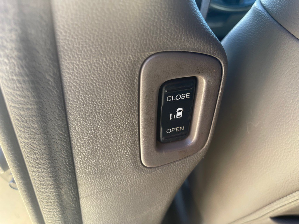 2015 Honda Odyssey Image 12