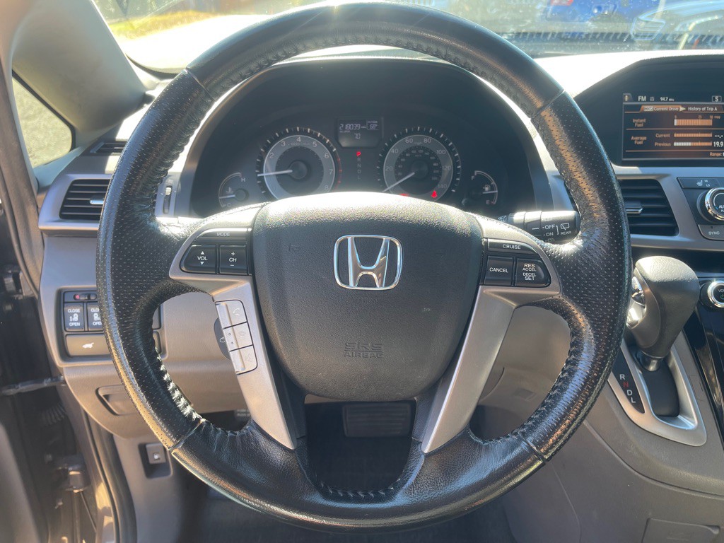 2015 Honda Odyssey Image 18