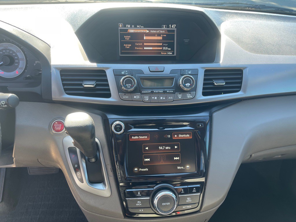 2015 Honda Odyssey Image 22