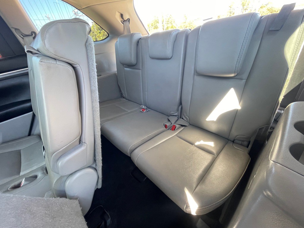 2018 Toyota Highlander Image 9