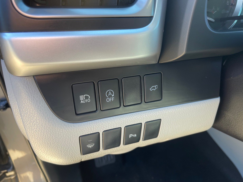 2018 Toyota Highlander Image 17