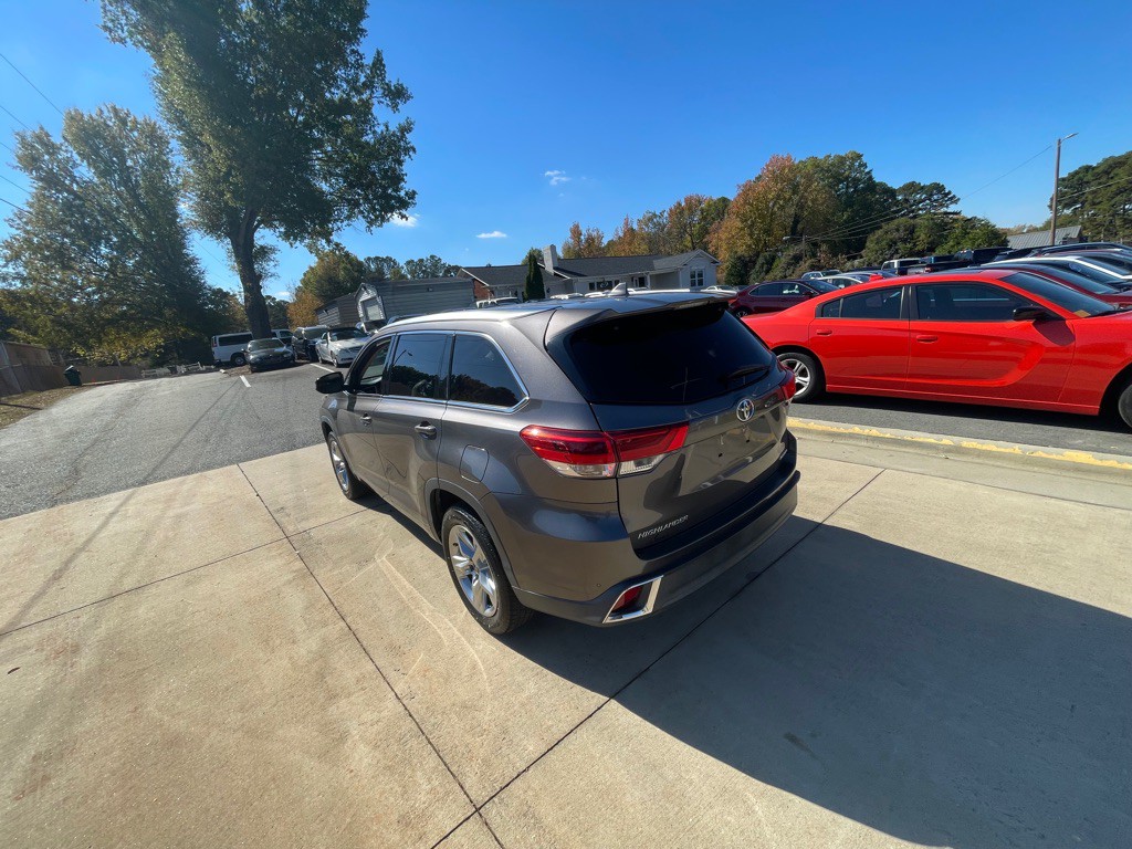 2018 Toyota Highlander Image 33