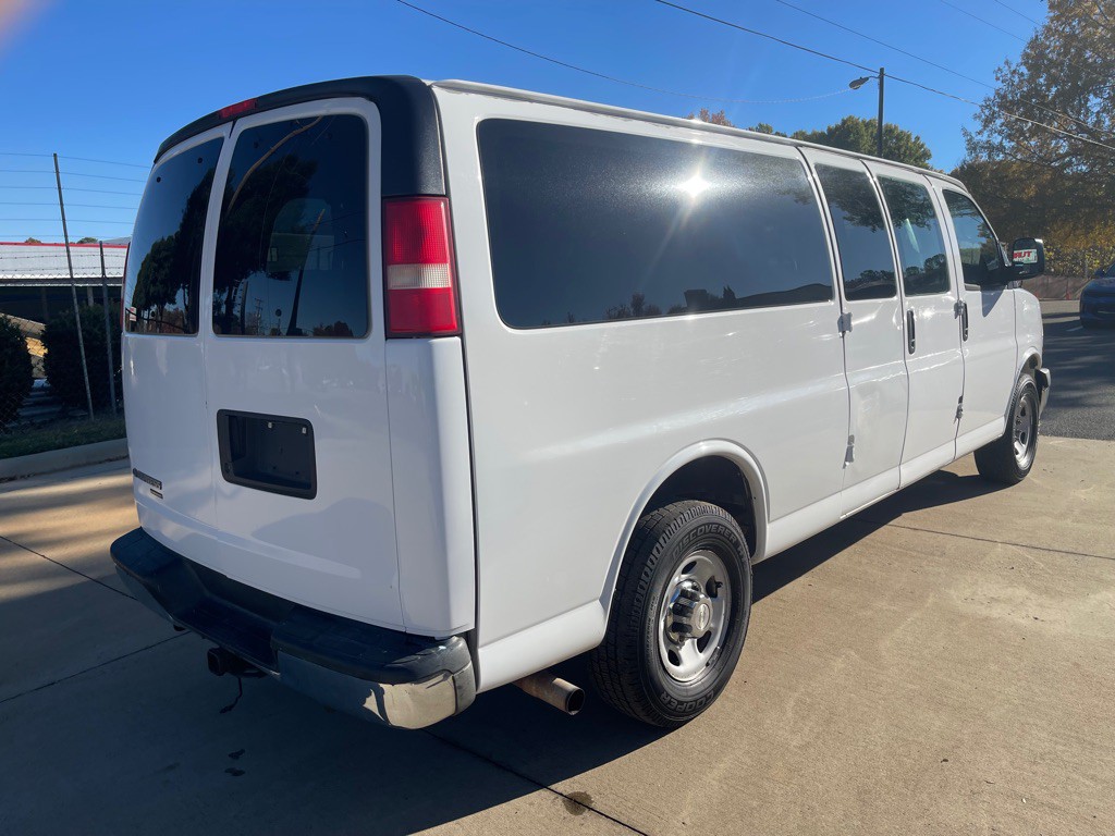 2014 Chevrolet Express Image 6