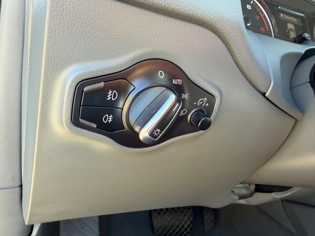 2015 Audi Q5 Image 14