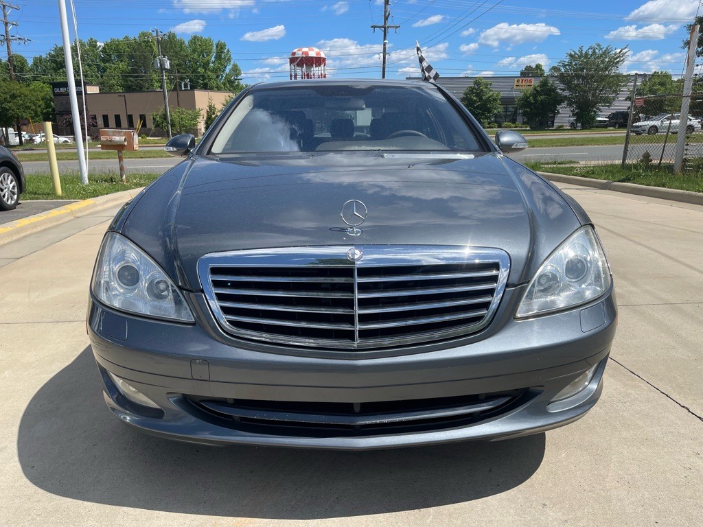 2007 Mercedes-Benz S-Class Image 2