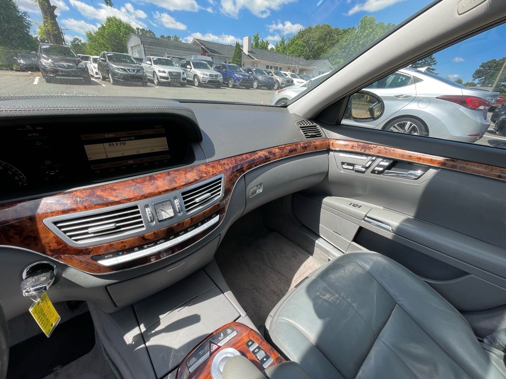 2007 Mercedes-Benz S-Class Image 22