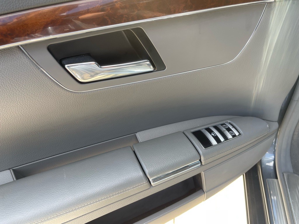 2007 Mercedes-Benz S-Class Image 6