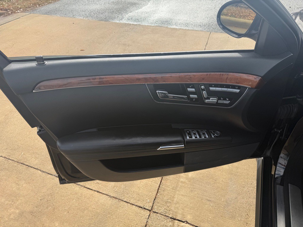 2008 Mercedes-Benz S-Class Image 13