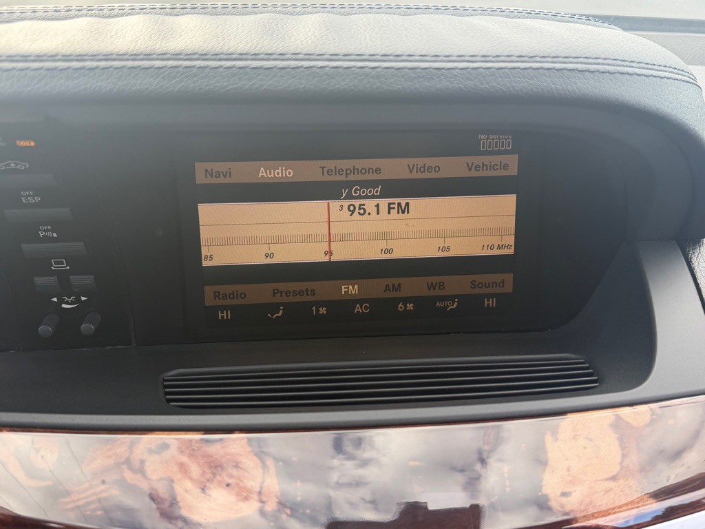 2008 Mercedes-Benz S-Class Image 21