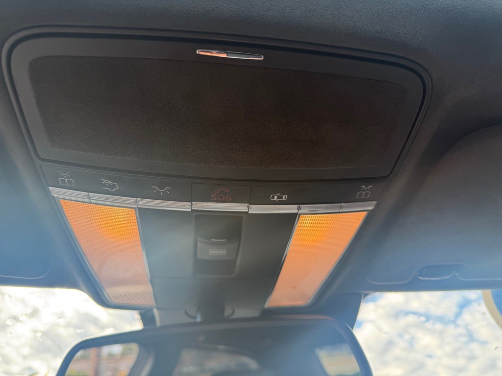 2008 Mercedes-Benz S-Class Image 25