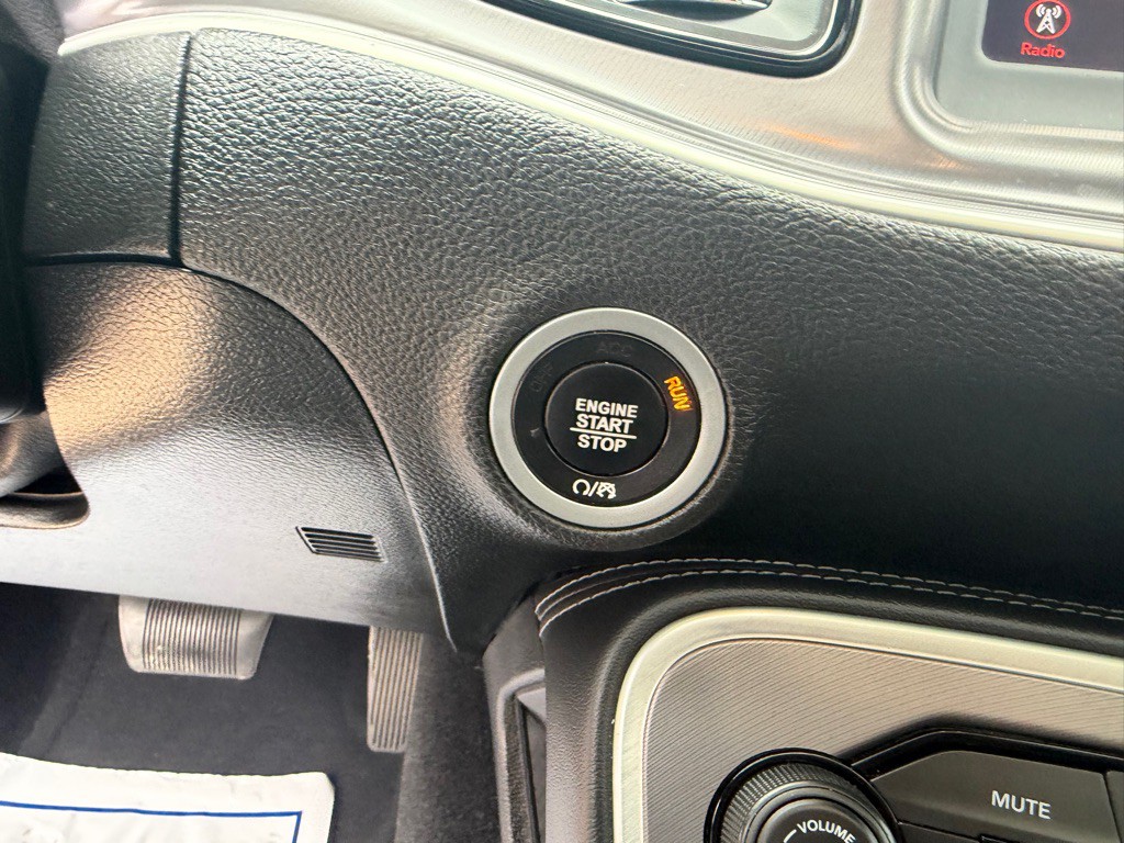 2020 Dodge Challenger Image 21