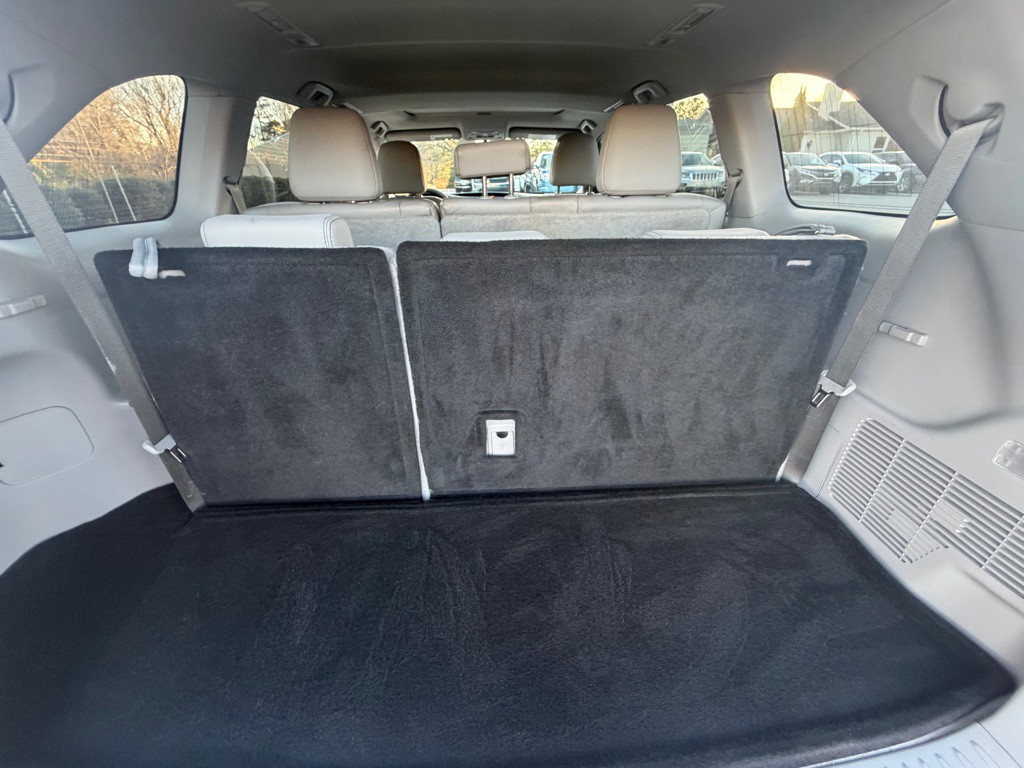 2016 Toyota Highlander Image 10