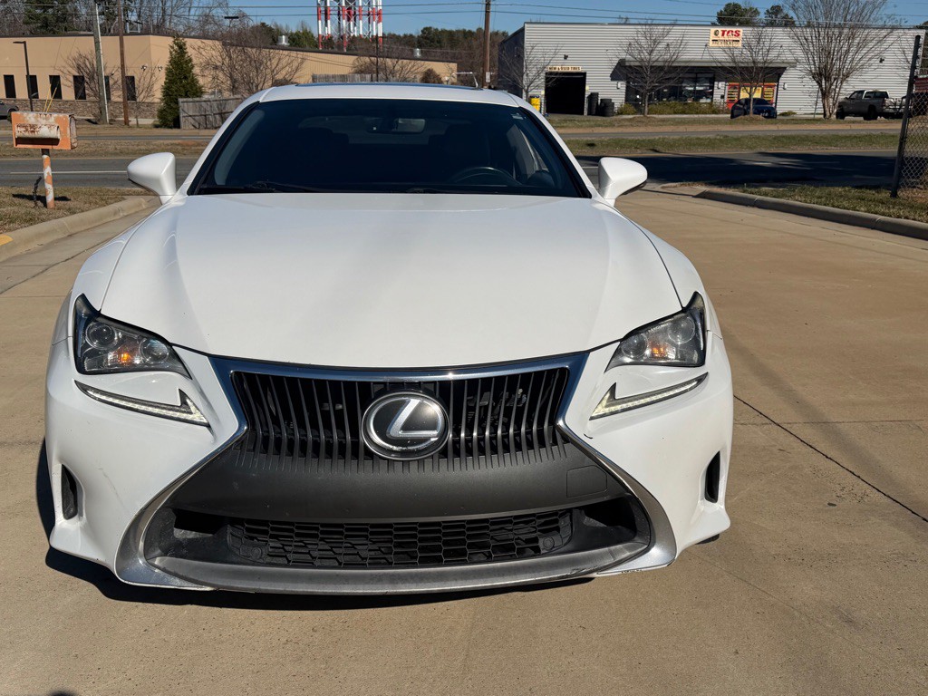 2015 Lexus RC Image 2