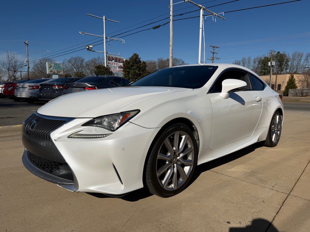 2015 Lexus RC Image 3