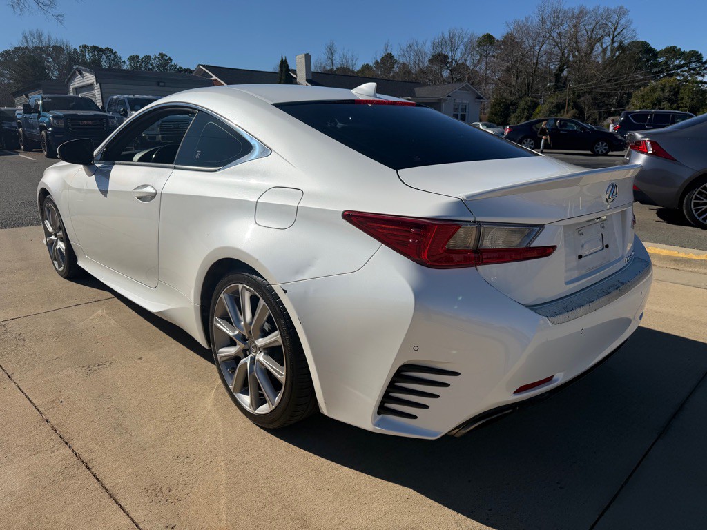 2015 Lexus RC Image 4