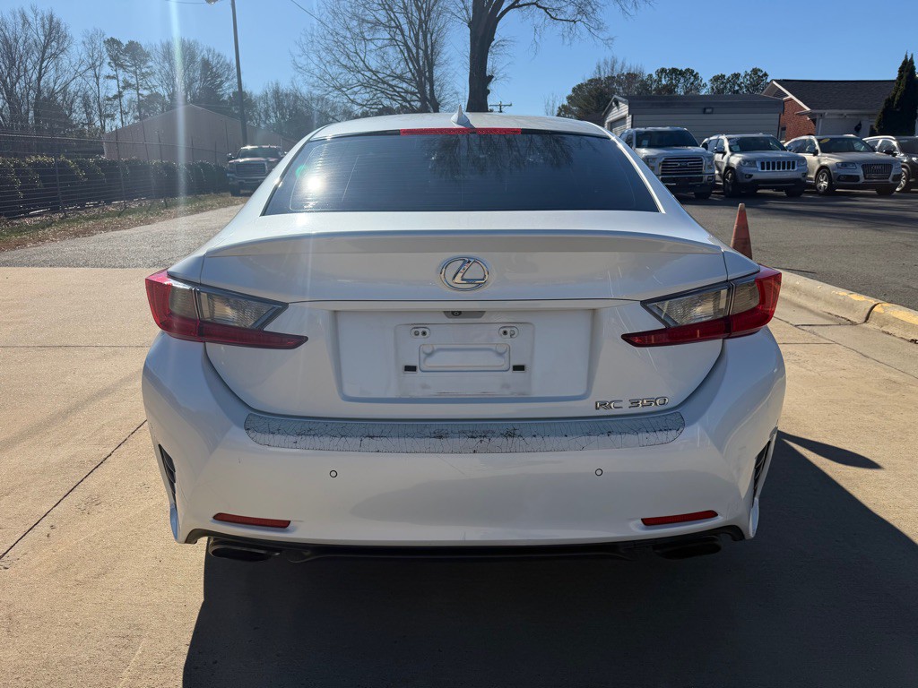 2015 Lexus RC Image 5
