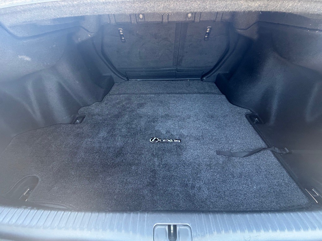 2015 Lexus RC Image 8