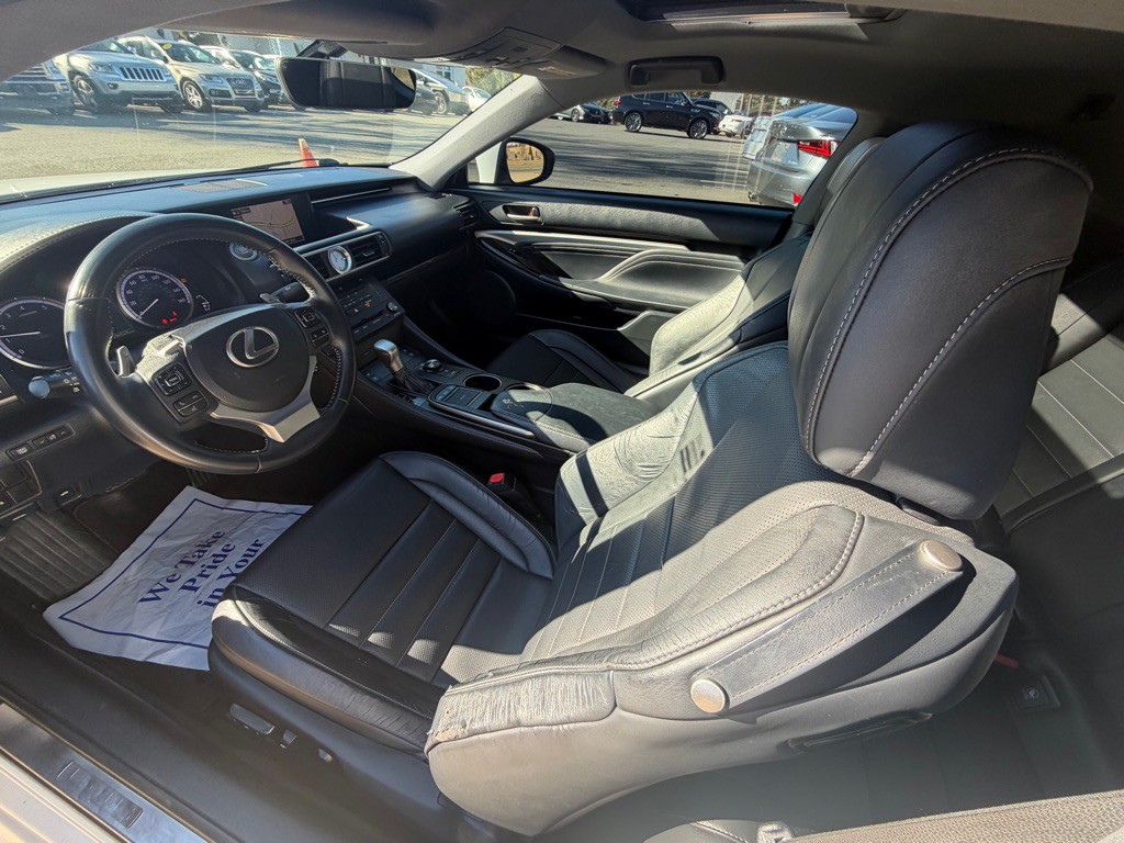 2015 Lexus RC Image 10