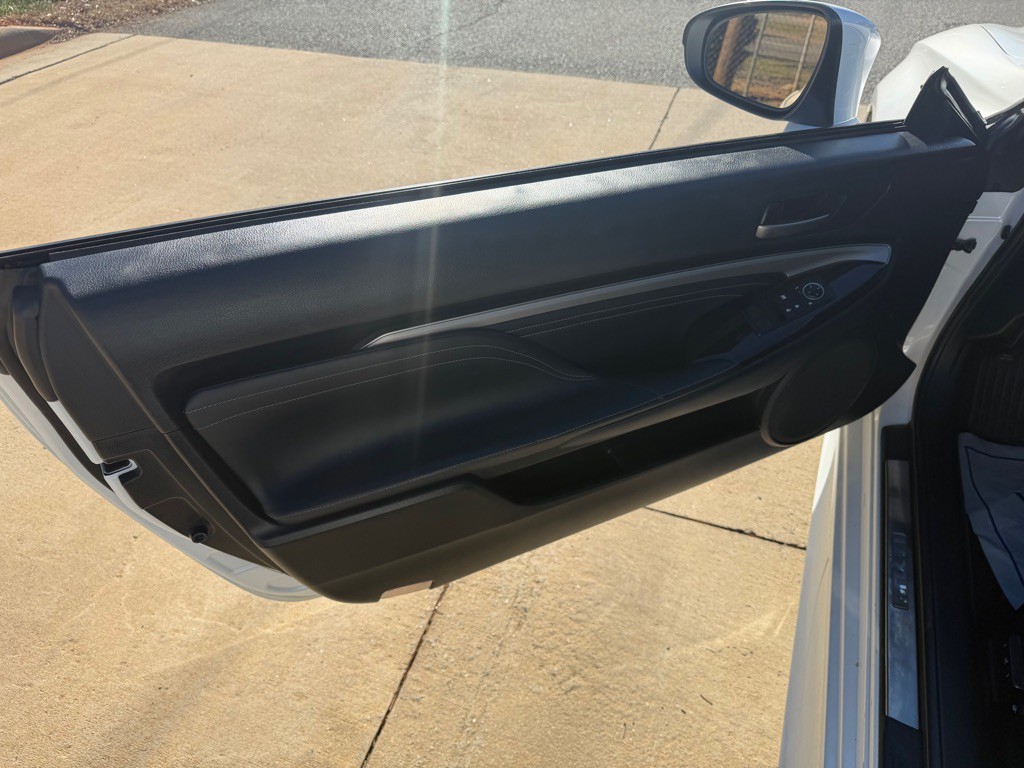 2015 Lexus RC Image 11