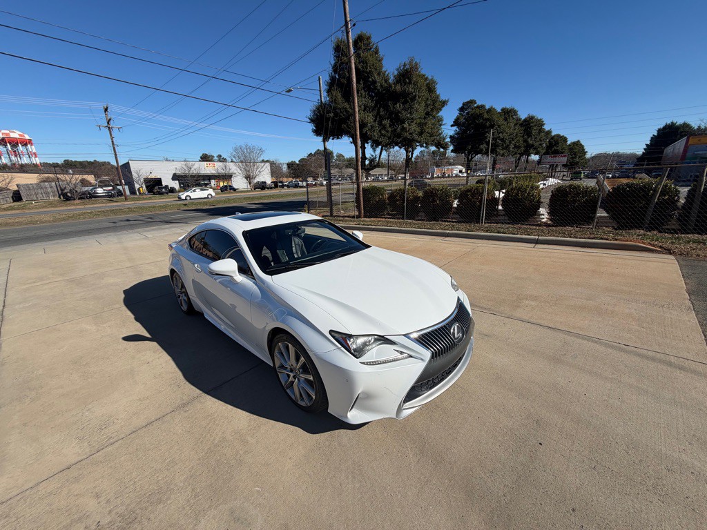2015 Lexus RC Image 26