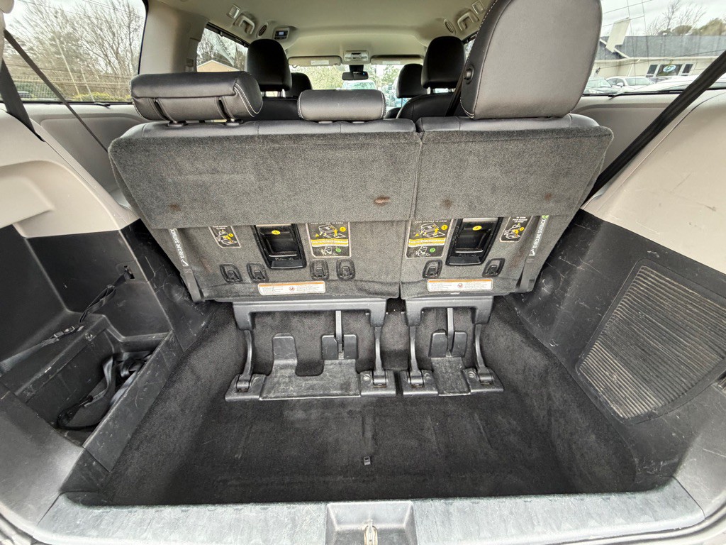 2018 Toyota Sienna Image 10