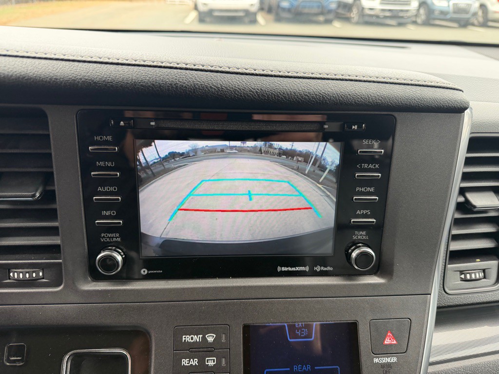 2018 Toyota Sienna Image 29