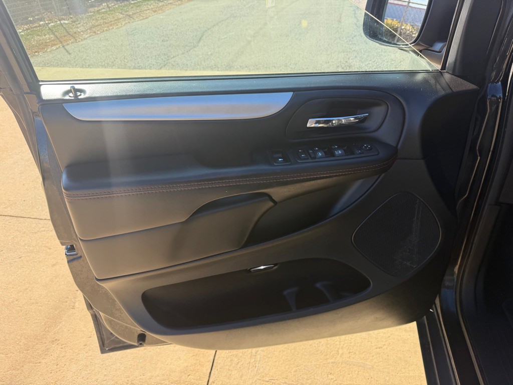 2018 Dodge Grand Caravan Image 15