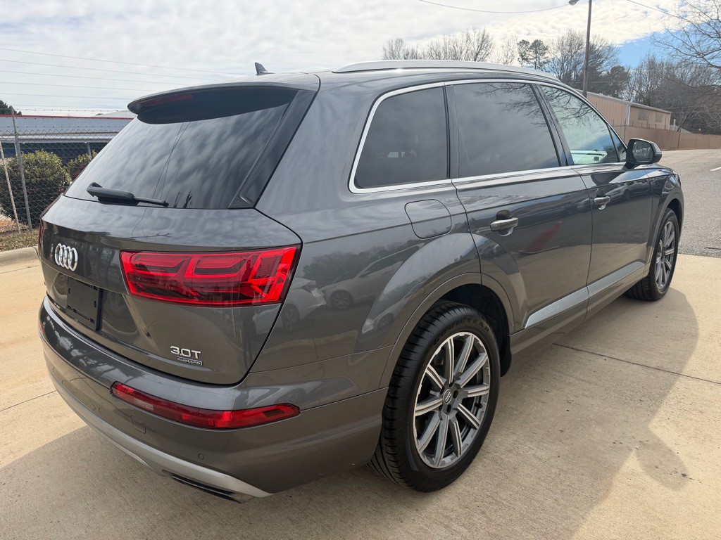 2018 Audi Q7 Image 7