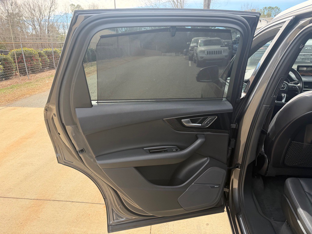 2018 Audi Q7 Image 15