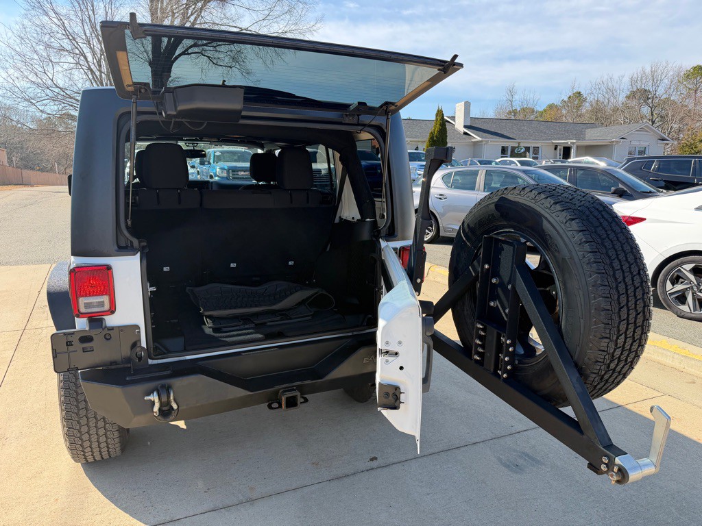 2017 Jeep Wrangler Unlimited Image 10