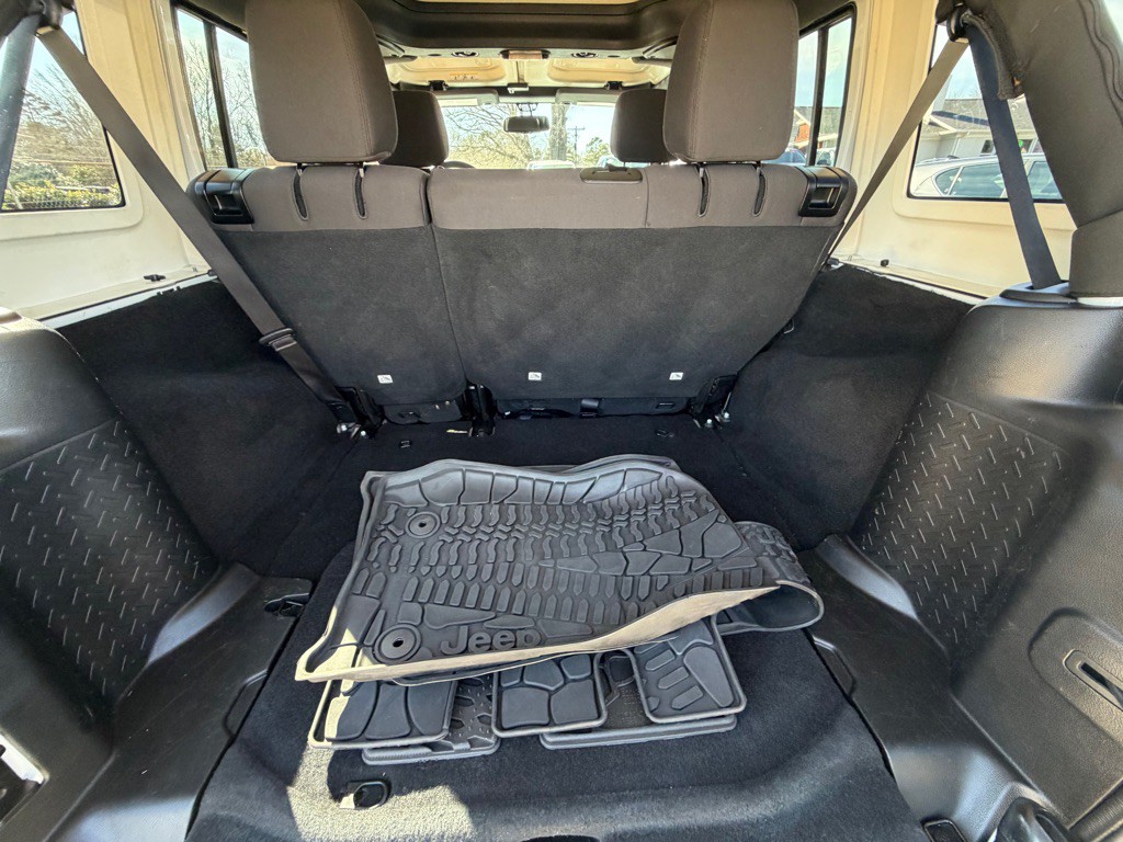 2017 Jeep Wrangler Unlimited Image 11