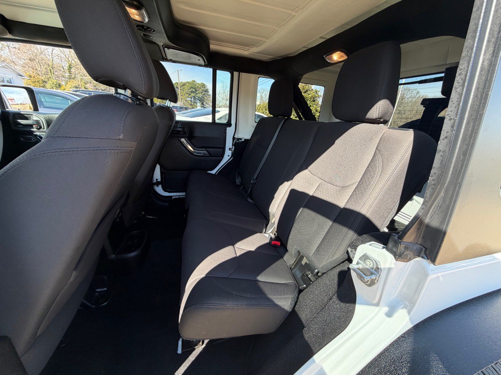 2017 Jeep Wrangler Unlimited Image 13