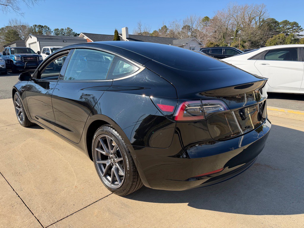 2021 Tesla Model 3 Image 5