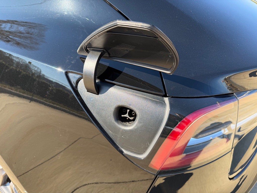 2021 Tesla Model 3 Image 28