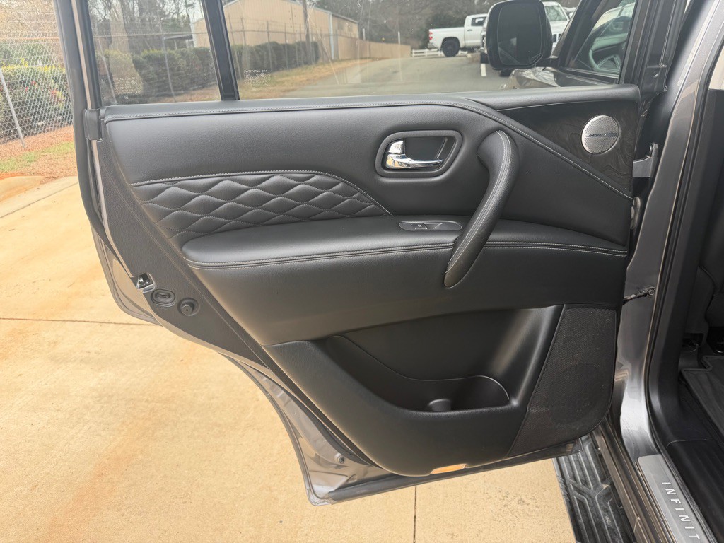 2020 INFINITI QX80 Image 16