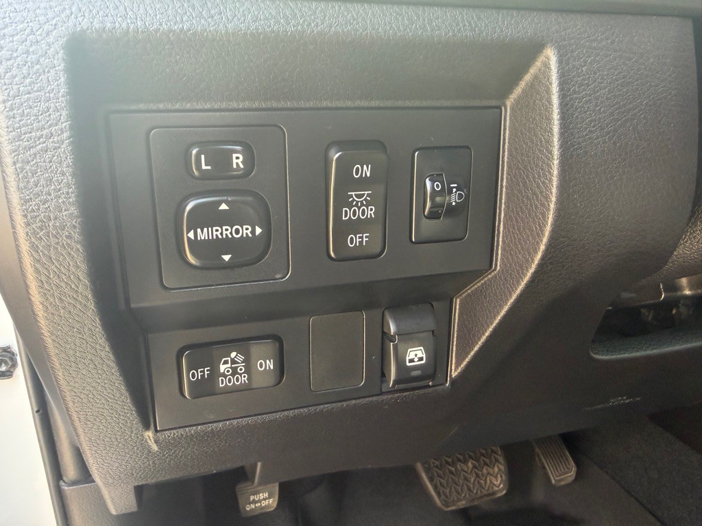 2016 Toyota Tundra Image 14