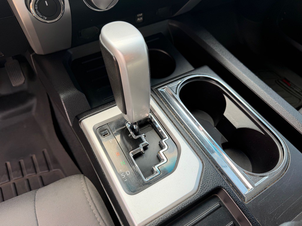 2016 Toyota Tundra Image 19