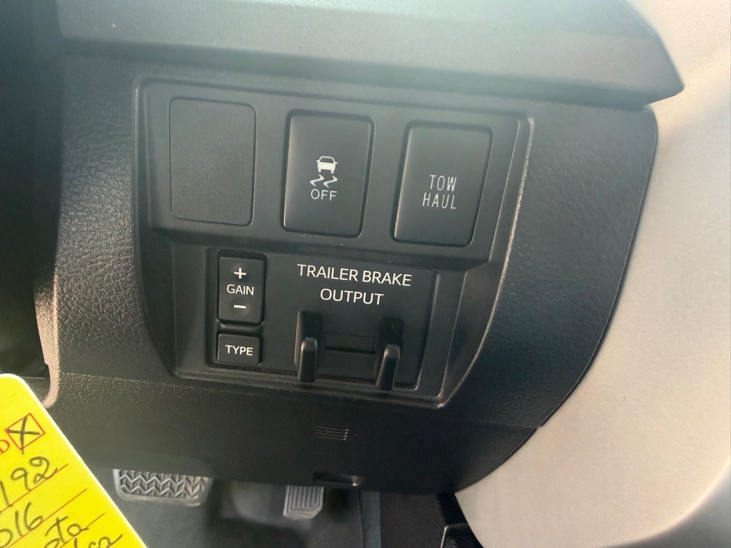 2016 Toyota Tundra Image 20