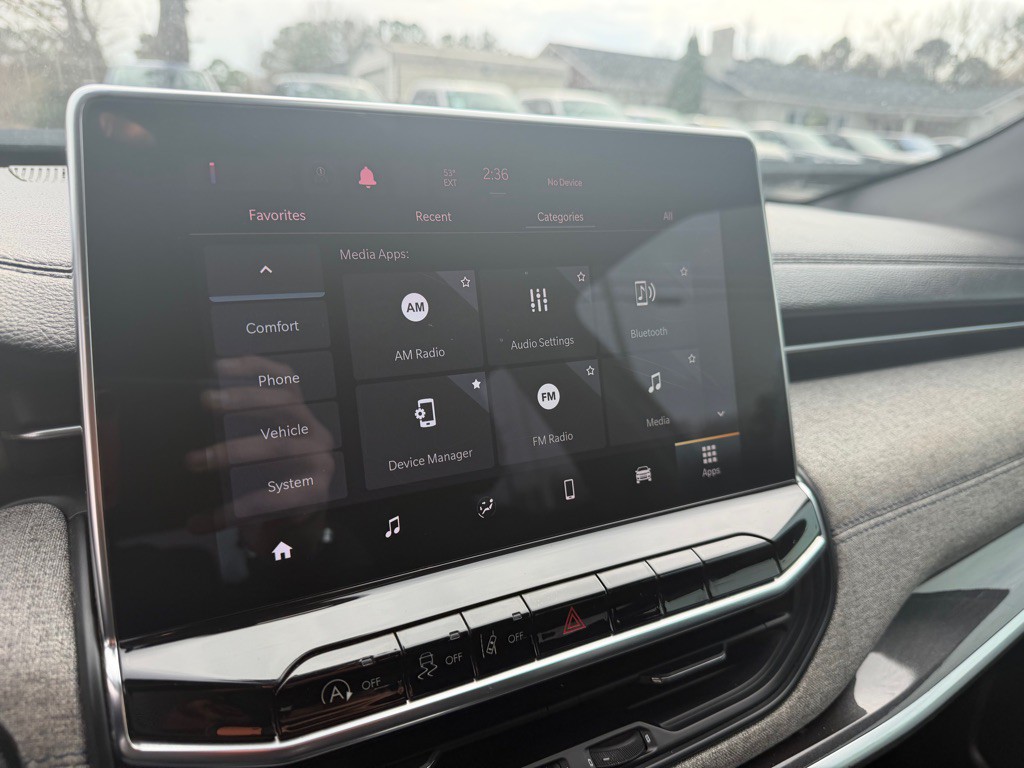 2023 Jeep Compass Image 15