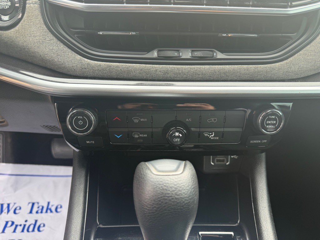 2023 Jeep Compass Image 17