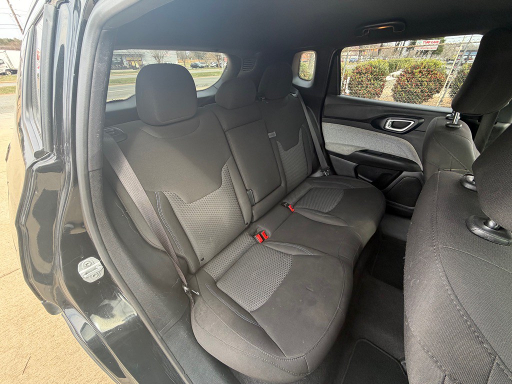 2023 Jeep Compass Image 20