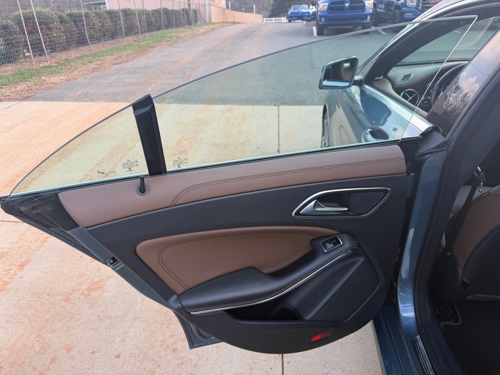 2014 Mercedes-Benz CLA-Class Image 11