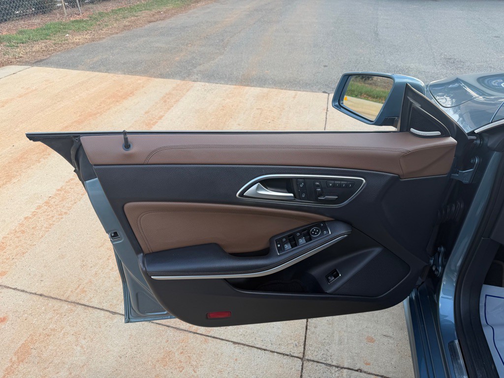 2014 Mercedes-Benz CLA-Class Image 13