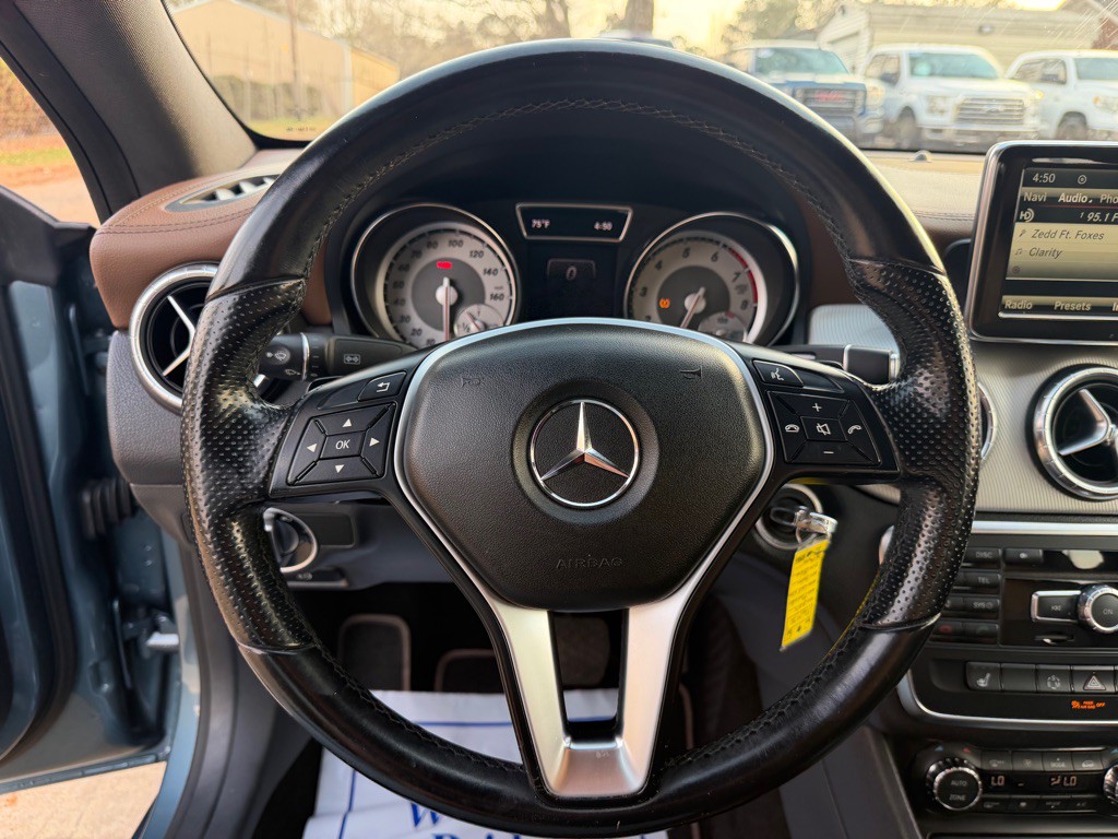 2014 Mercedes-Benz CLA-Class Image 16