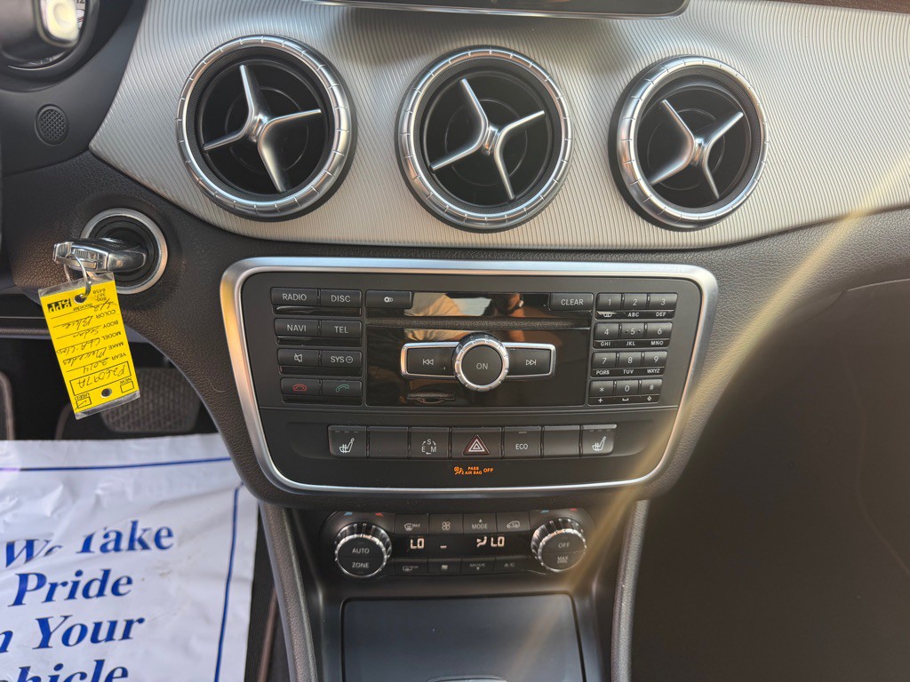 2014 Mercedes-Benz CLA-Class Image 19