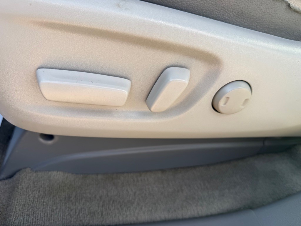 2014 Toyota Sienna Image 20