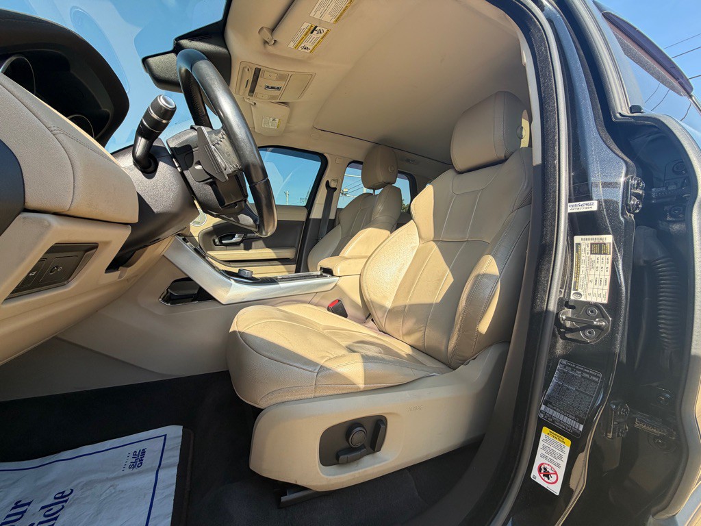 2016 Land Rover Range Rover Evoque Image 13
