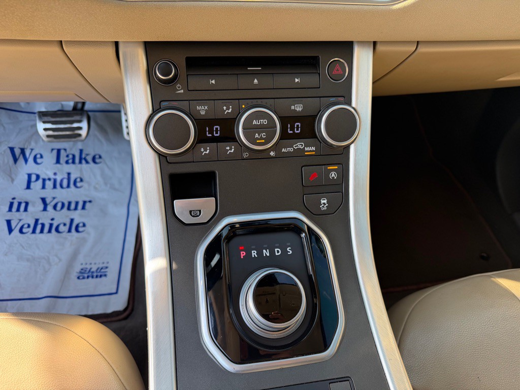 2016 Land Rover Range Rover Evoque Image 18